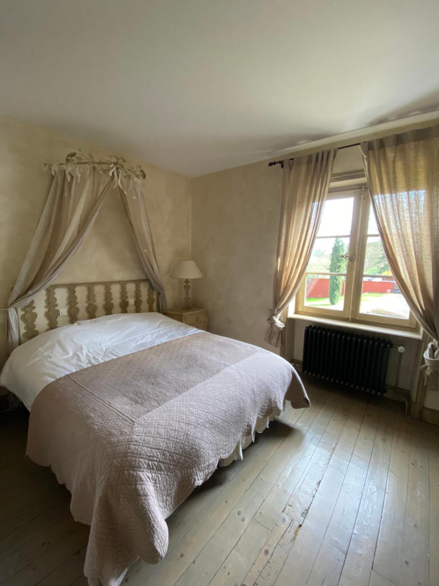 Les Jardins De La Tour Châtillon-sur-Chalaronne Exterior foto