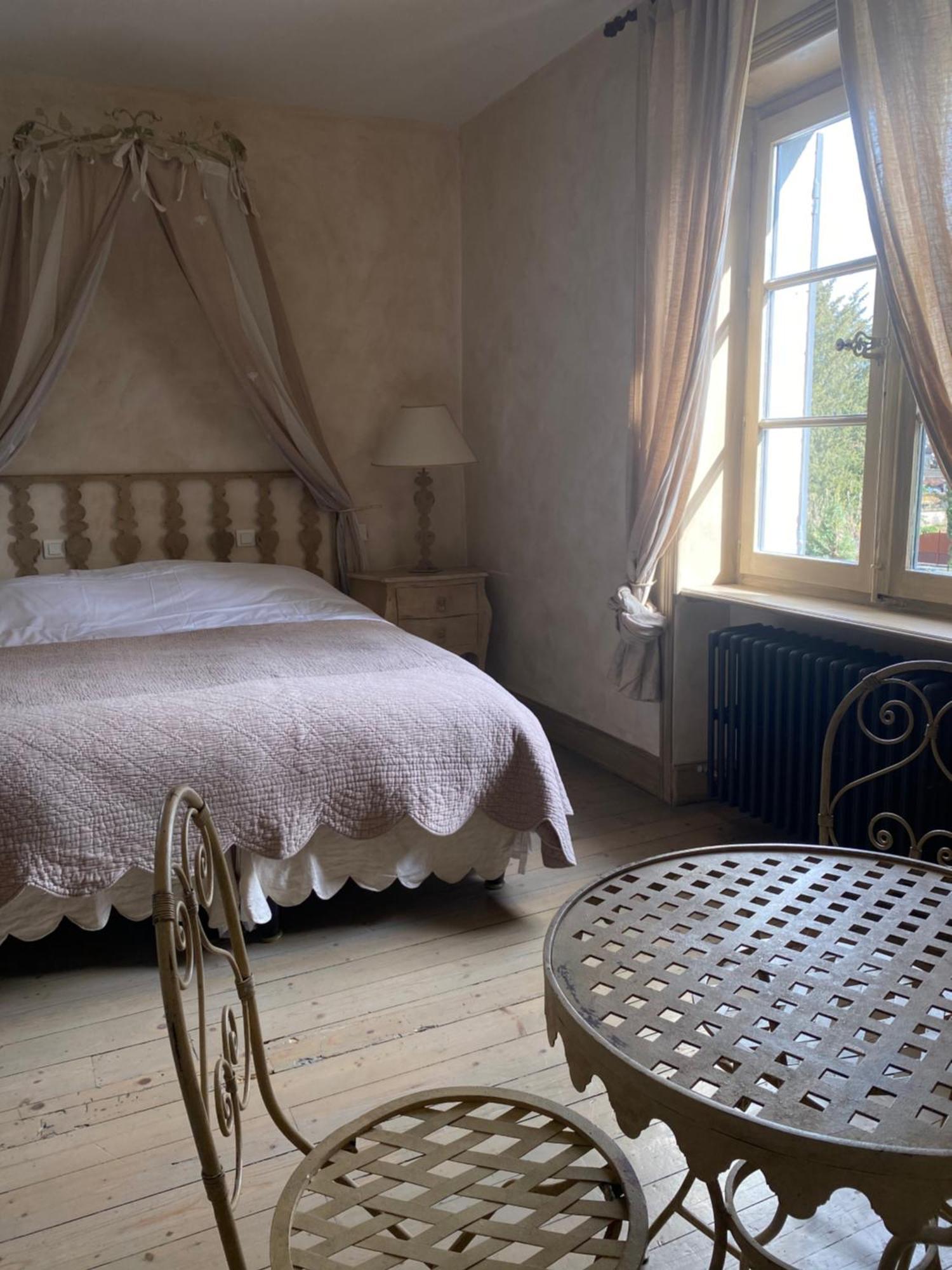 Les Jardins De La Tour Châtillon-sur-Chalaronne Exterior foto